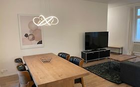 Elegant 2Br Apartment - Canal3