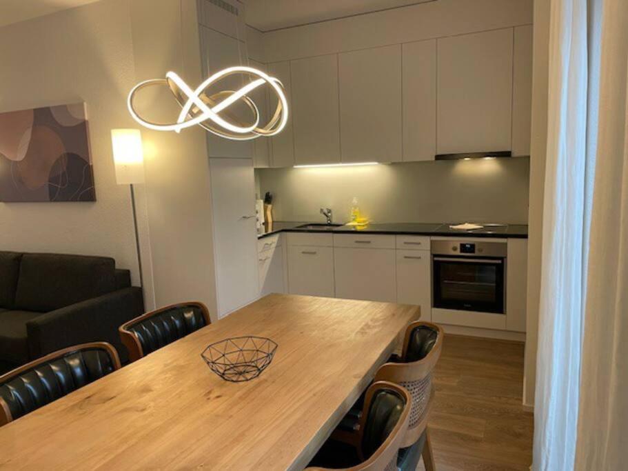 Elegant 2Br Apartment - Canal3 Zürih Dış mekan fotoğraf